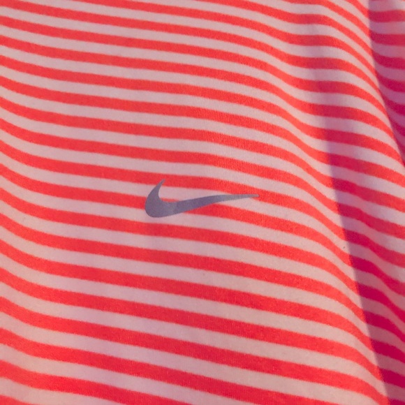 Nike Dri-fit orange & white - Picture 3 of 4